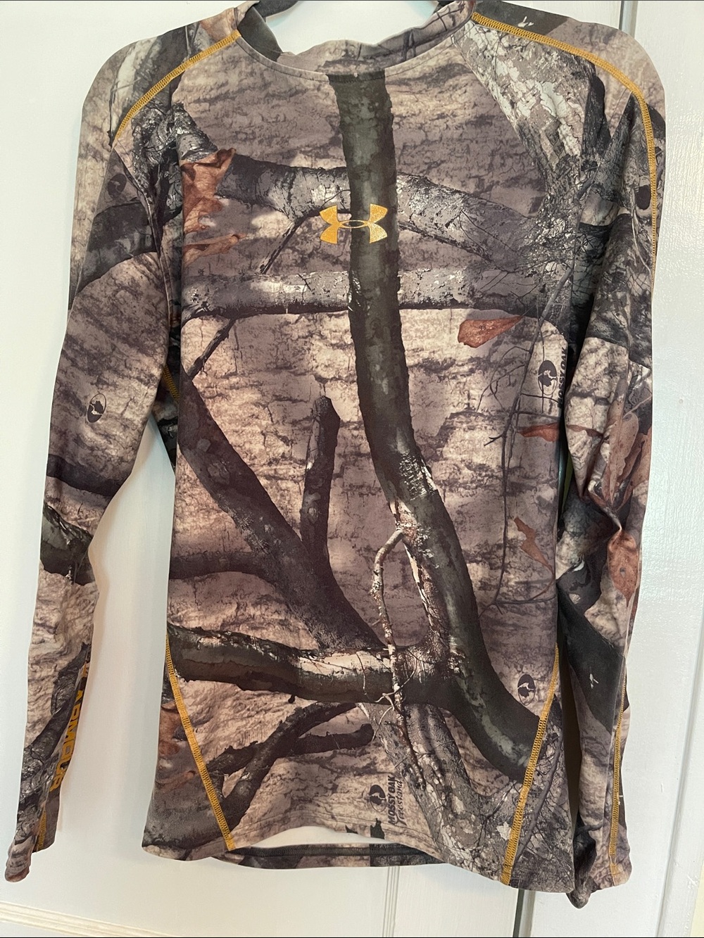 Under Armour Men’s Camo Long-Sleeve Shirt with Gold Logo
